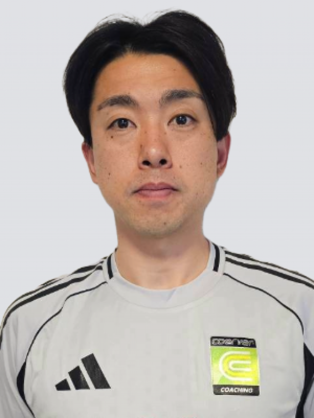 コーチ：東京都世田谷区のクーバー・コーチング・サッカースクール 世田谷校