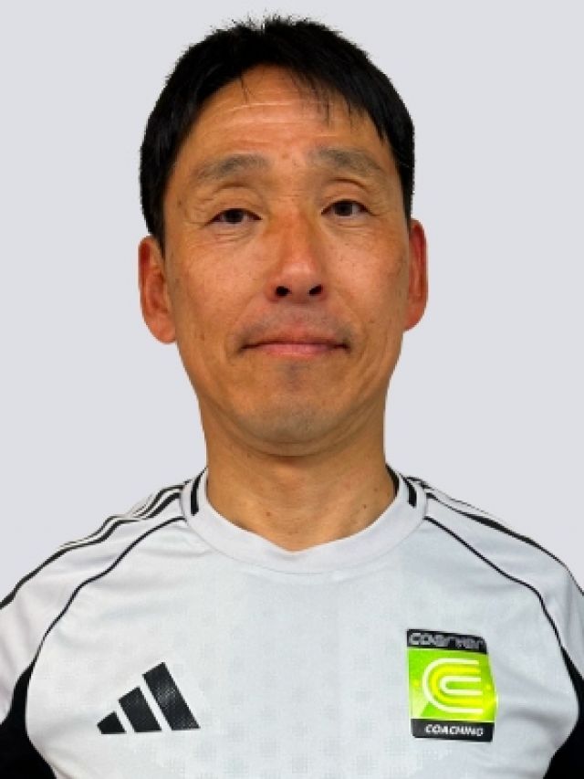 コーチ：長崎県島原市のクーバー・コーチング・サッカースクール 島原校