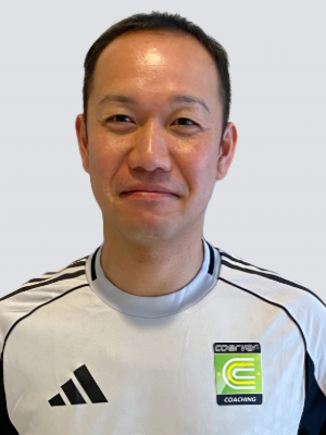 コーチ：大阪府吹田市のクーバー・コーチング・サッカースクール 吹田校