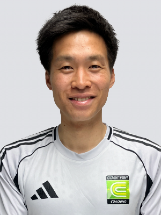 コーチ:宮城県名取市のクーバー・コーチング・サッカースクール 名取校