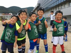 4：長崎県長崎市のクーバー・コーチング・サッカースクール 長崎総科大学教室