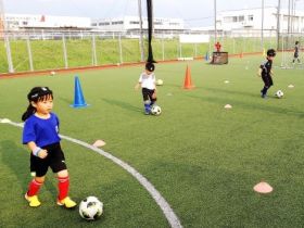 2：佐賀県鳥栖市のクーバー・コーチング・サッカースクール 鳥栖校