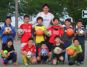 ¥³¡¼¥Á¡§ºë¶Ì¸©·§Ã«»Ô¤ÎFly High SOCCER SCHOOL