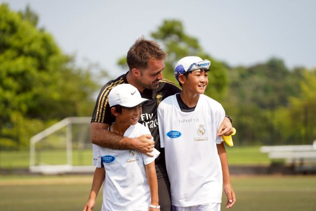 サッカー教室：兵庫県神戸市のレアルマドリード・ファンデーション・フットボールスクール・ジャパン　関西神戸校（神戸市）