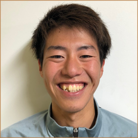 コーチ:埼玉県八潮市、草加市、三郷市、川口市、越谷市のレアルマドリード・ファンデーション・フットボールスクール・ジャパン 埼玉八潮校(八潮市)