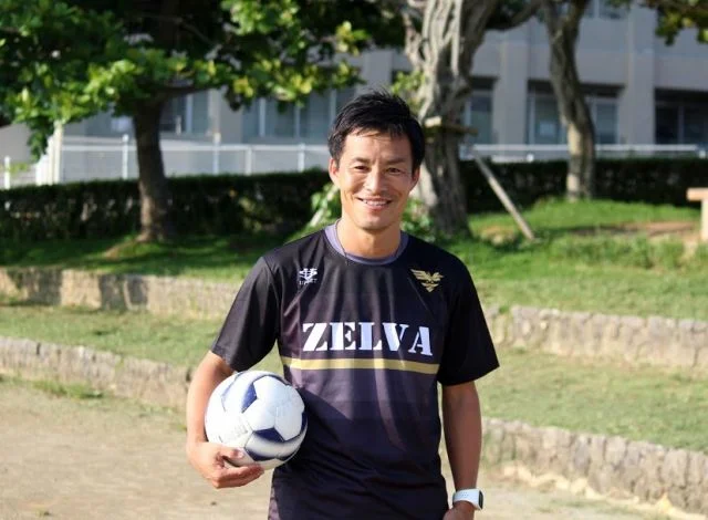 コーチ：沖縄県宜野湾市のゼルバサッカースクール