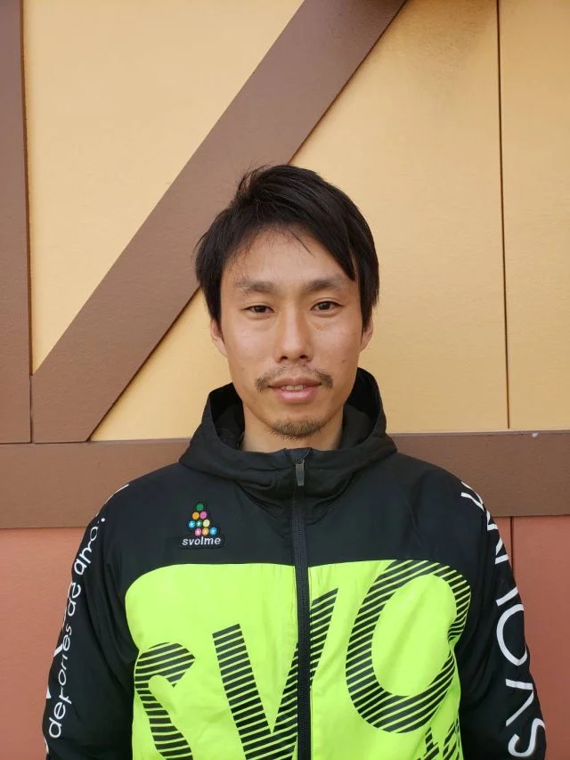 コーチ：福岡県小郡市、福津市、福岡市、朝倉郡、築紫野市のESLサッカースクール