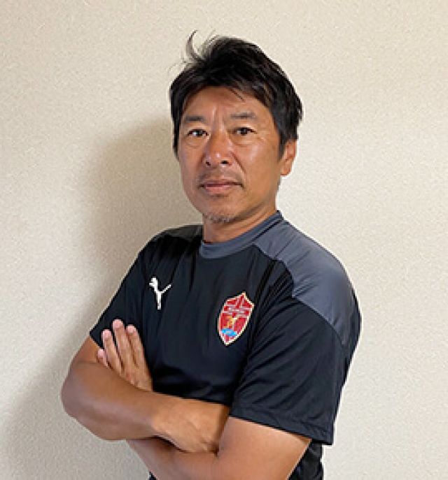 コーチ：大阪府枚方市のリオクロスサッカースクール