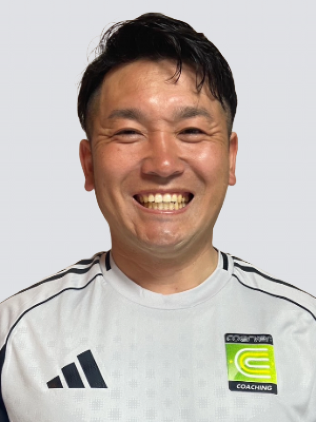 コーチ：鹿児島県鹿児島市のクーバー・コーチング・サッカースクール 鹿児島校