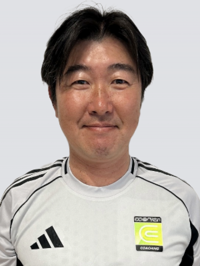 コーチ：栃木県宇都宮市のクーバー・コーチング・サッカースクール 宇都宮中央校