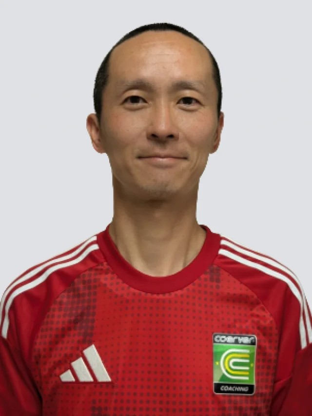 コーチ：大阪府高槻市のクーバー・コーチング・サッカースクール 高槻校