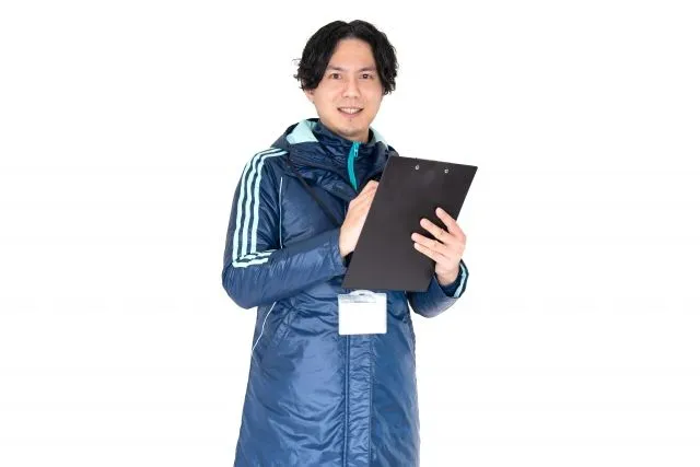 コーチ：のプレグラサッカースクール