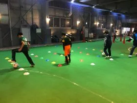 2：北海道札幌市東区のフットサルスタジアム蹴 ジュニアスクール
