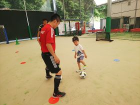 サッカースクール サッカーチーム サッカー教室 福岡県福岡市博多区 クーバー コーチング サッカースクール スプラージ金隈校