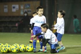 サッカースクール サッカーチーム サッカー教室 埼玉県深谷市 深谷スポーツヴィレッジフットサル 運動教室