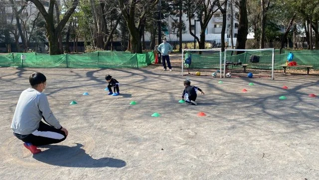 2：東京都渋谷区・新宿区・港区・中野区・練馬区・板橋区、文京区の2才から始められるAPSサッカークラブ　渋谷区・新宿区・港区・中野区・練馬区・板橋区