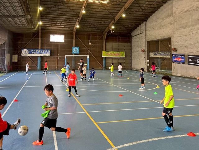 2：東京都町田市の南町田インドア球'S倶楽部 Jr.サッカースクール