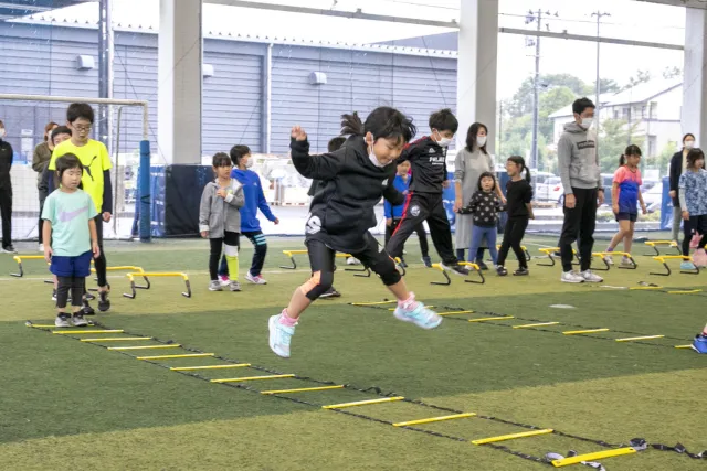 2：福島県須賀川市のCAAスポーツ教室(サッカースクール・英会話スポーツ教室・からだつくり教室・どんぐり運動教室・CAAエリートプログラム)