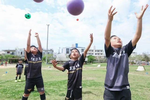 沖縄県宜野湾市のゼルバサッカースクール