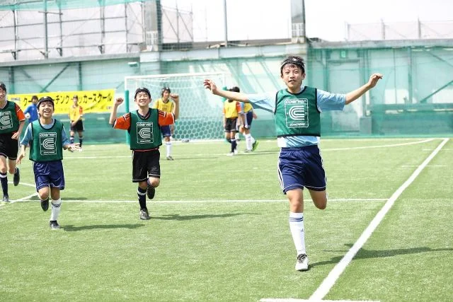 東京都世田谷区駒沢公園1-1のクーバー・コーチング・サッカースクール COERVER FOR KIDS 駒沢