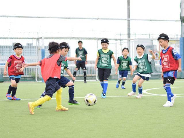 東京都立川市のクーバー・コーチング・サッカースクール ルミネ立川校