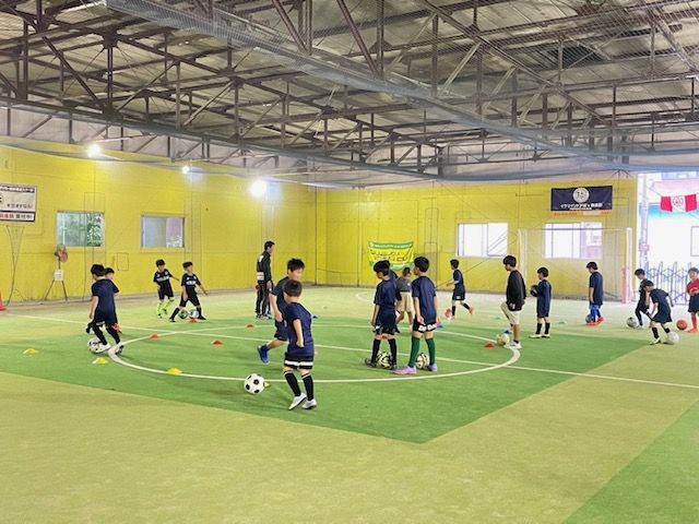 静岡県浜松市中央区のイクマインドア 球's倶楽部 Jr.サッカースクール