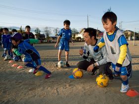 サッカー教室：大阪府堺市堺区の2歳から習えるJSNサッカークラブ 堺市堺区スクール