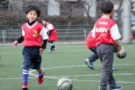 サッカー教室：埼玉県さいたま市中央区のラダージュニアサッカースクール
