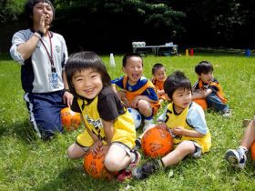 サッカー教室：広島県広島市東区・中区・西区・南区の2歳から習えるJSNサッカークラブ　広島市東区・中区・西区・南区