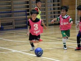 サッカー教室：千葉県千葉市美浜区の元日本代表 松永章監修サッカー教室