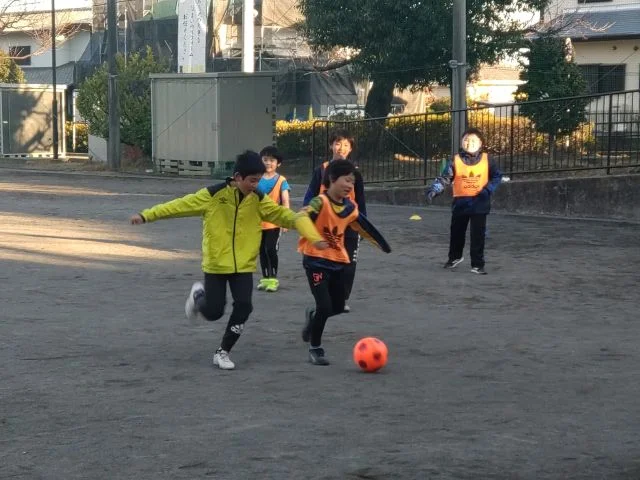 サッカー教室：神奈川県横浜市戸塚区鳥が丘のエスコリーニャFC／リーベルプントFC