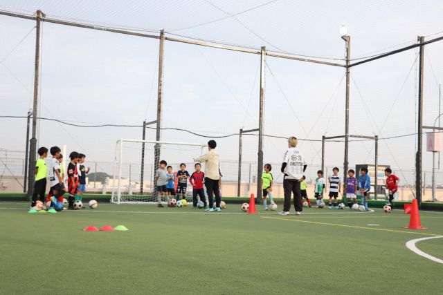サッカー教室：千葉県市川市、船橋市のケケイッソドリブル塾　市川・船橋