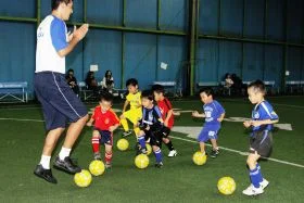 2：兵庫県姫路市のエストレラ姫路FC キッズ・ジュニア サッカースクール