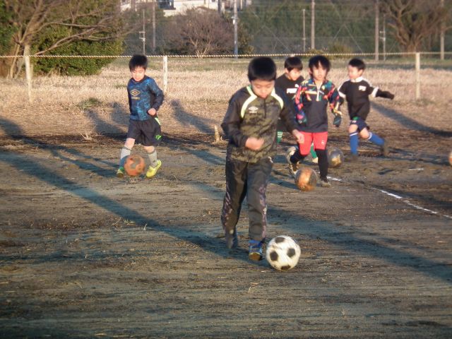 2：神奈川県横浜市泉区の横浜深園サッカークラブ
