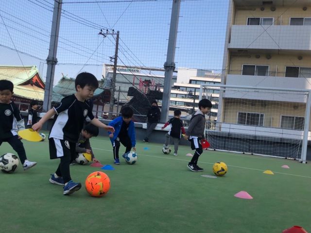 2：東京都世田谷区、目黒区、品川区、大田区の2才から始められるAPSサッカークラブ 世田谷区・目黒区・品川区・大田区