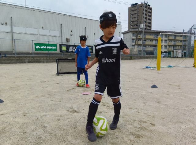 2：長崎県長崎市のクーバー・コーチング・サッカースクール 長崎総科大学教室
