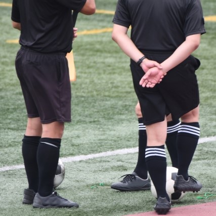 【少年サッカー】サッカーの審判の資格の取り方は？